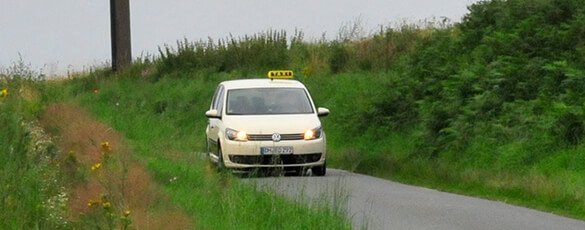 Taxi Ruf Asendorf: Wir leisten auch bei Berufsunfällen und Unfällen in der Schule beste Hilfe. Taxi Ruf Asendorf: Wir leisten auch bei Berufsunfällen und Unfällen in der Schule beste Hilfe.